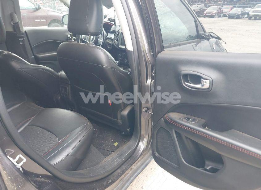 Photo 8 of 2019 Jeep Compass TRAILHAWK 4X4 (VIN 3C4NJDDB1KT740099)