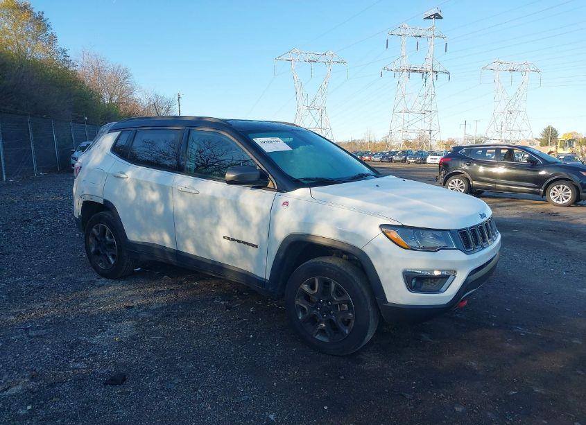 2018 Jeep Compass TRAILHAWK 4X4 (VIN 3C4NJDDB2JT417615) main photo