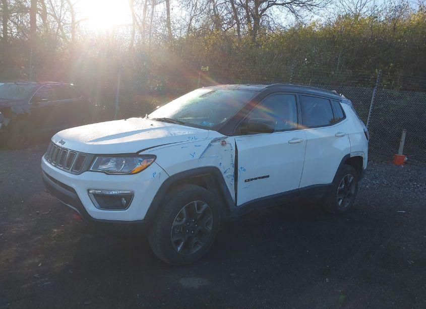 Photo 2 of 2018 Jeep Compass TRAILHAWK 4X4 (VIN 3C4NJDDB2JT417615)