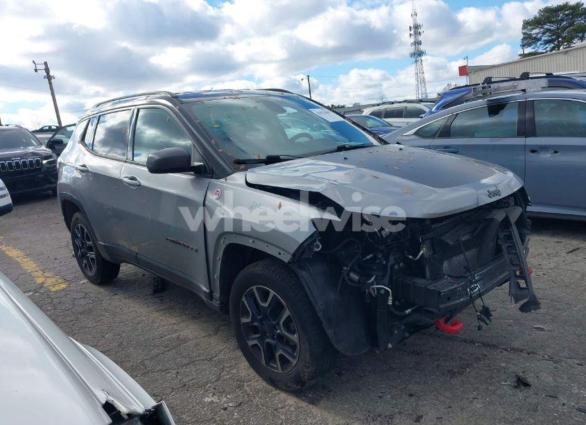 2019 Jeep Compass TRAILHAWK 4X4 (VIN 3C4NJDDB2KT739690) main photo