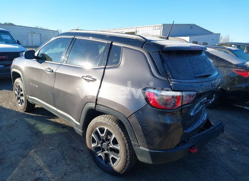 Photo 3 of 2019 Jeep Compass TRAILHAWK 4X4 (VIN 3C4NJDDB2KT739950)