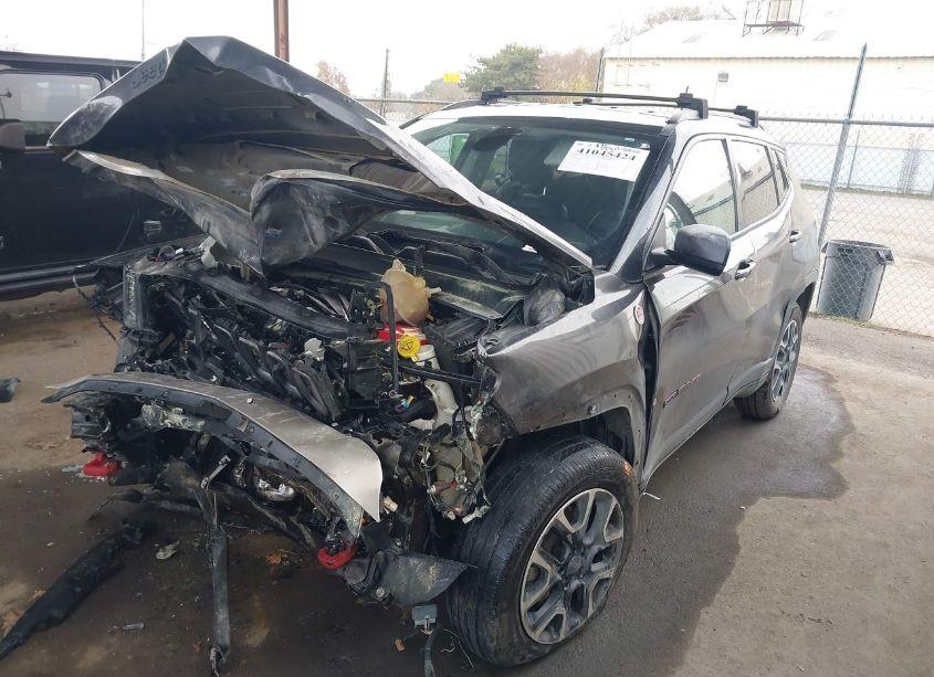 Photo 2 of 2019 Jeep Compass TRAILHAWK 4X4 (VIN 3C4NJDDB2KT849302)