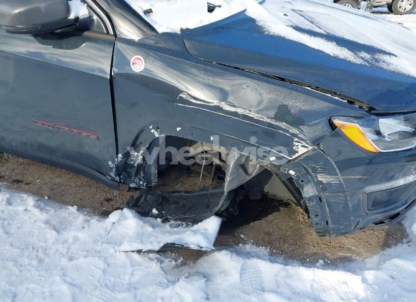 Photo 6 of 2018 Jeep Compass TRAILHAWK 4X4 (VIN 3C4NJDDB3JT129912)