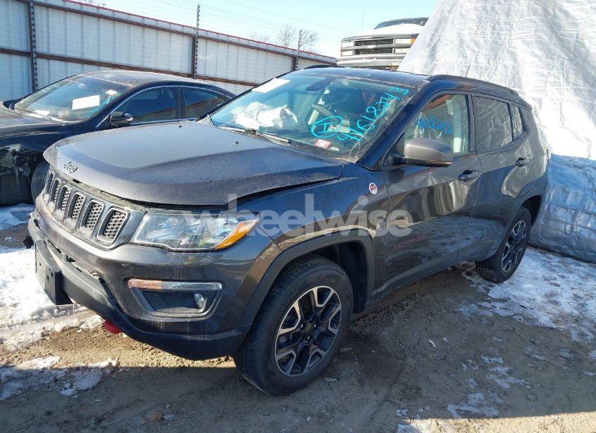 Photo 2 of 2019 Jeep Compass TRAILHAWK 4X4 (VIN 3C4NJDDB3KT602029)