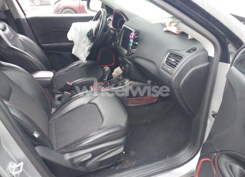 Photo 5 of 2019 Jeep Compass TRAILHAWK 4X4 (VIN 3C4NJDDB3KT671464)