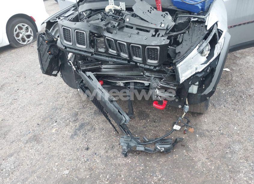 Photo 6 of 2019 Jeep Compass TRAILHAWK 4X4 (VIN 3C4NJDDB3KT671464)