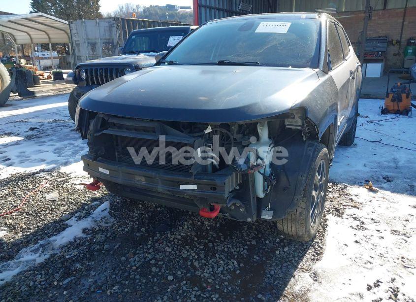 Photo 6 of 2019 Jeep Compass TRAILHAWK 4X4 (VIN 3C4NJDDB3KT780247)