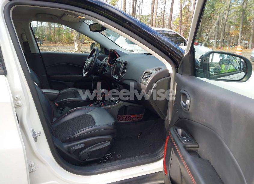 Photo 5 of 2018 Jeep Compass TRAILHAWK 4X4 (VIN 3C4NJDDB4JT174647)