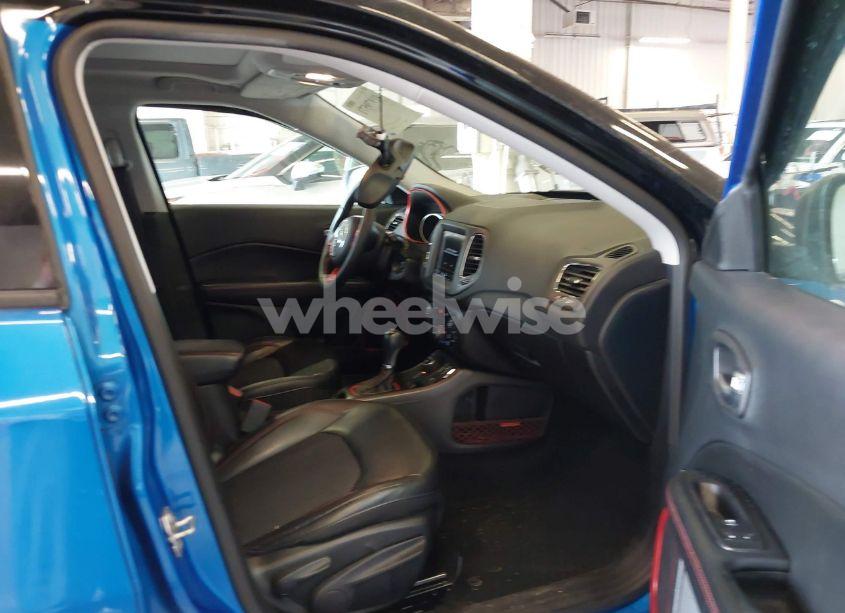 Photo 5 of 2019 Jeep Compass TRAILHAWK 4X4 (VIN 3C4NJDDB4KT630356)