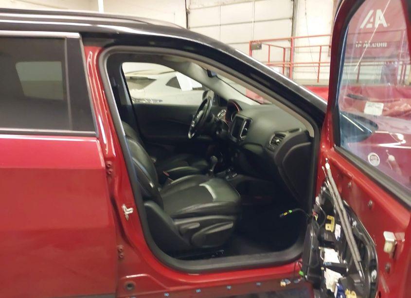 Photo 5 of 2019 Jeep Compass TRAILHAWK 4X4 (VIN 3C4NJDDB4KT702804)