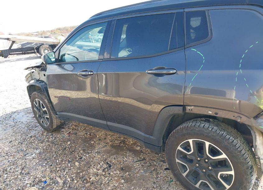 Photo 15 of 2020 Jeep Compass TRAILHAWK 4X4 (VIN 3C4NJDDB4LT171931)