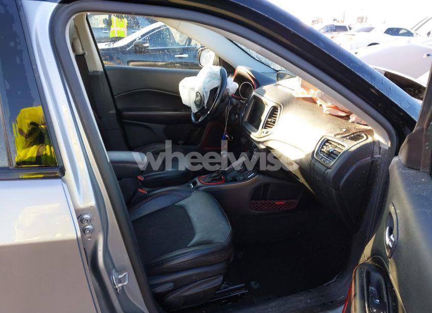 Photo 5 of 2020 Jeep Compass TRAILHAWK 4X4 (VIN 3C4NJDDB4LT184288)