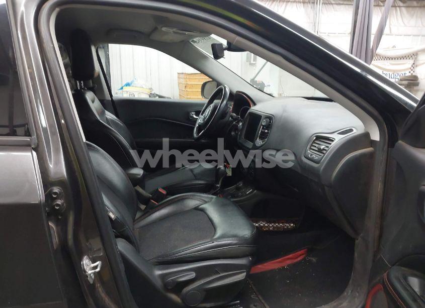 Photo 5 of 2018 Jeep Compass TRAILHAWK 4X4 (VIN 3C4NJDDB5JT451600)