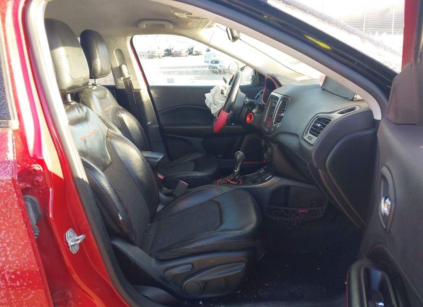 Photo 5 of 2019 Jeep Compass TRAILHAWK 4X4 (VIN 3C4NJDDB5KT627630)