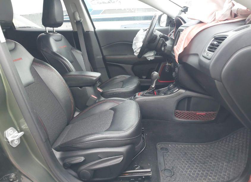 Photo 5 of 2019 Jeep Compass TRAILHAWK 4X4 (VIN 3C4NJDDB5KT686001)