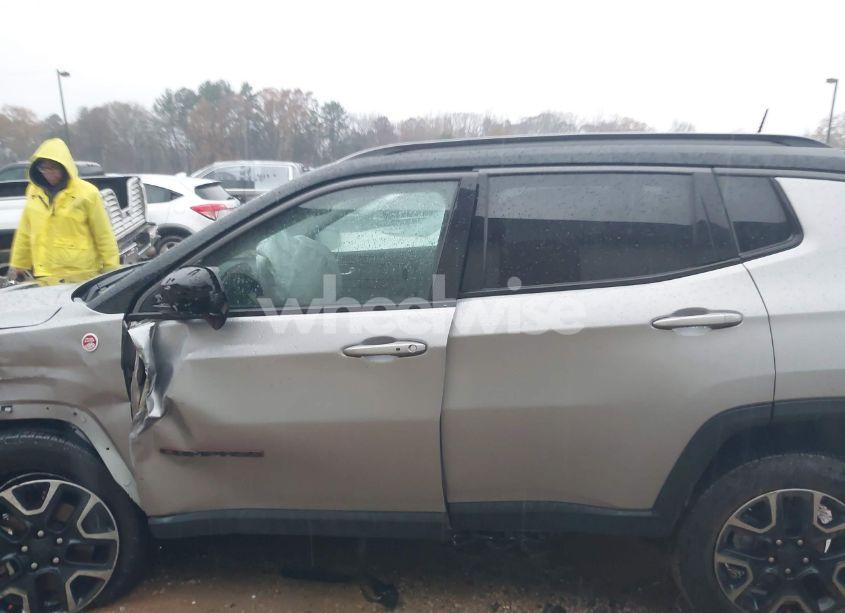 Photo 14 of 2019 Jeep Compass TRAILHAWK 4X4 (VIN 3C4NJDDB5KT728490)