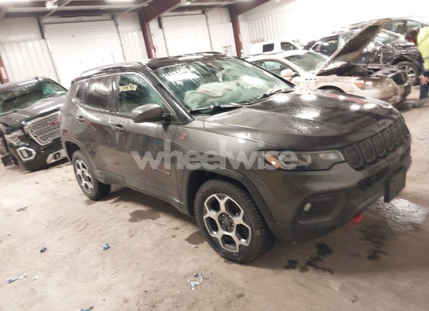 2022 Jeep Compass TRAILHAWK 4X4 (VIN 3C4NJDDB5NT117279) main photo