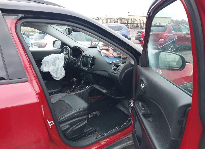 2018 Jeep Compass TRAILHAWK 4X4 (VIN 3C4NJDDB6JT174715) main photo