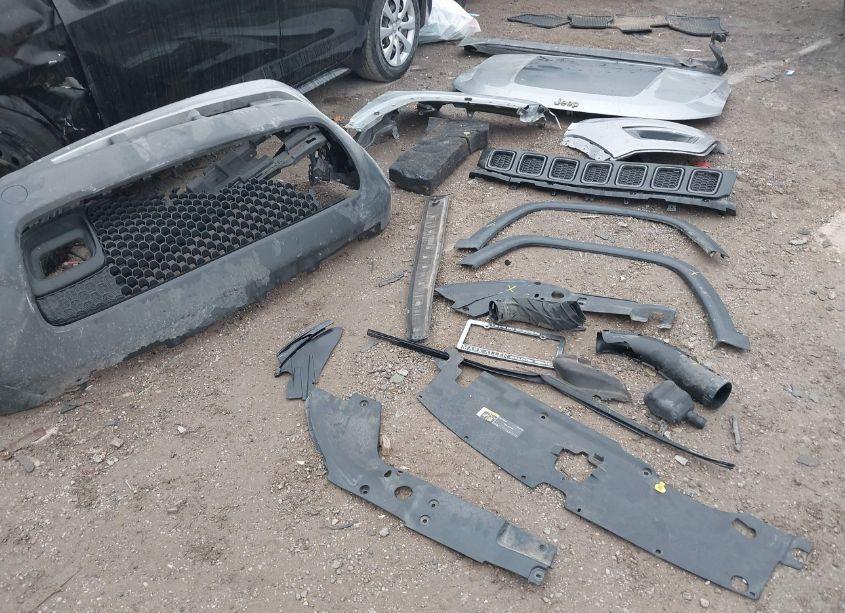 Photo 12 of 2018 Jeep Compass TRAILHAWK 4X4 (VIN 3C4NJDDB6JT200147)