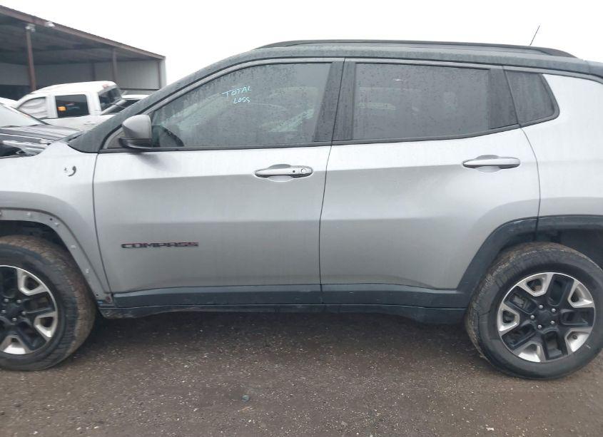 Photo 15 of 2018 Jeep Compass TRAILHAWK 4X4 (VIN 3C4NJDDB6JT200147)