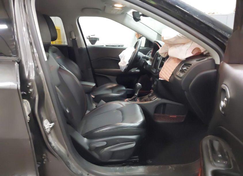 Photo 5 of 2018 Jeep Compass TRAILHAWK 4X4 (VIN 3C4NJDDB6JT441836)