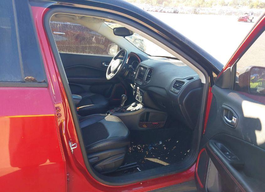 Photo 5 of 2019 Jeep Compass TRAILHAWK 4X4 (VIN 3C4NJDDB6KT650091)