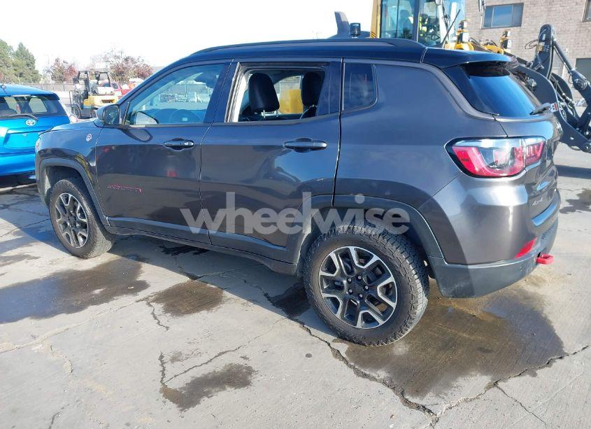 Photo 3 of 2019 Jeep Compass TRAILHAWK 4X4 (VIN 3C4NJDDB6KT790349)