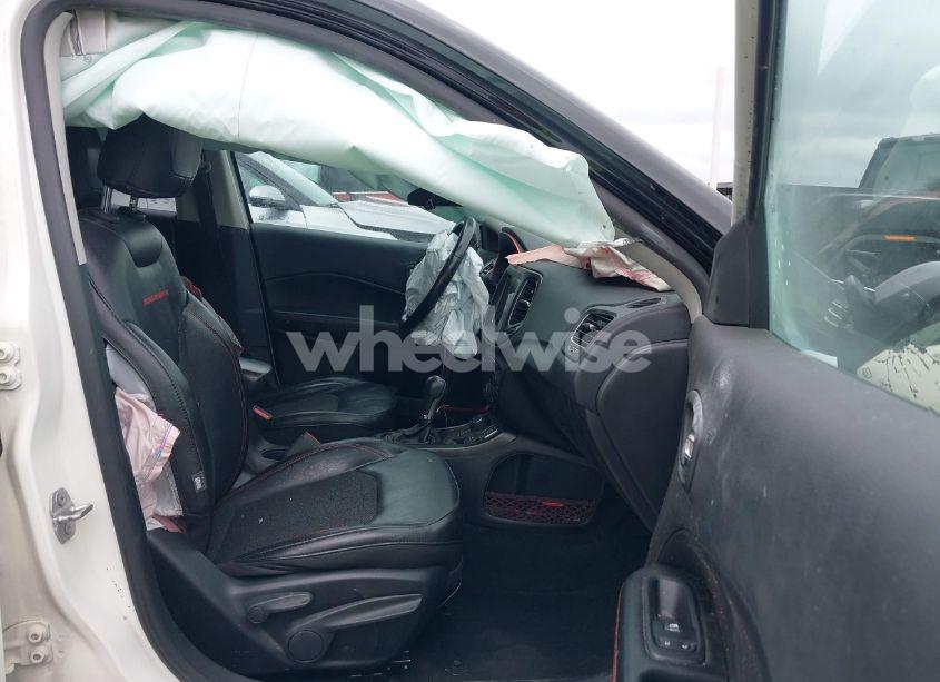 Photo 5 of 2020 Jeep Compass TRAILHAWK 4X4 (VIN 3C4NJDDB6LT126585)