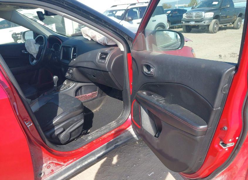 Photo 5 of 2020 Jeep Compass TRAILHAWK 4X4 (VIN 3C4NJDDB6LT208588)