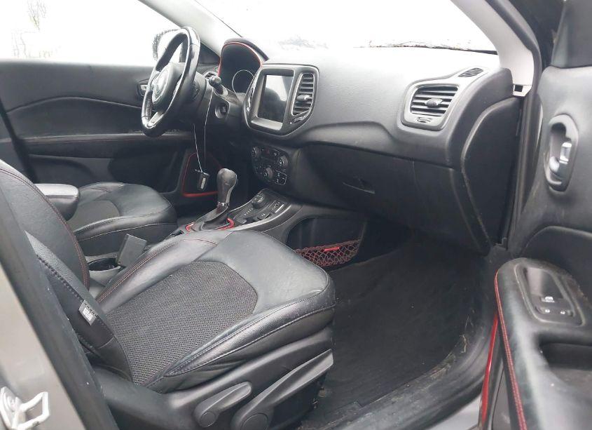 Photo 5 of 2018 Jeep Compass TRAILHAWK 4X4 (VIN 3C4NJDDB7JT199204)