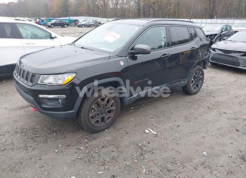 Photo 2 of 2019 Jeep Compass TRAILHAWK 4X4 (VIN 3C4NJDDB7KT671189)