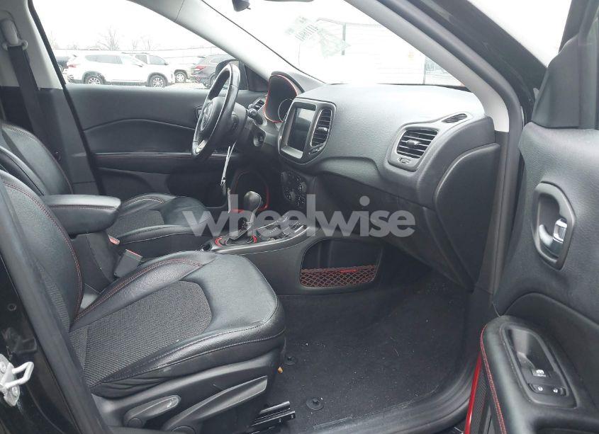 Photo 5 of 2019 Jeep Compass TRAILHAWK 4X4 (VIN 3C4NJDDB7KT671189)