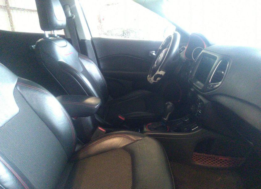 Photo 5 of 2019 Jeep Compass TRAILHAWK 4X4 (VIN 3C4NJDDB7KT748014)