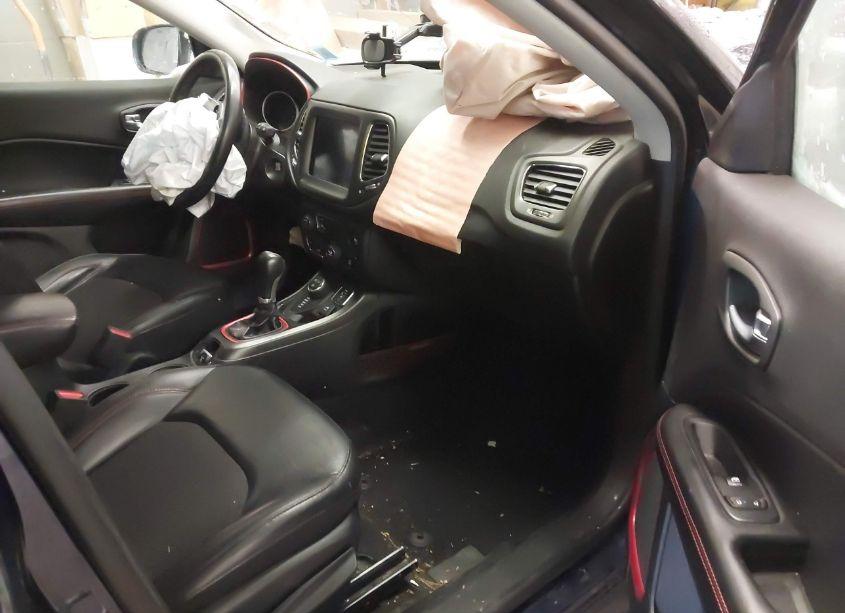 Photo 5 of 2019 Jeep Compass TRAILHAWK 4X4 (VIN 3C4NJDDB7KT759837)