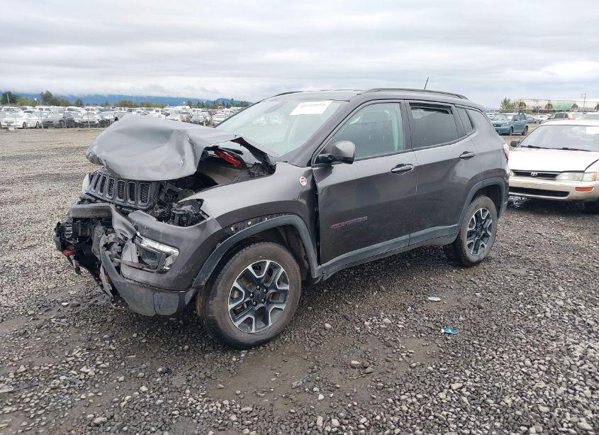 Photo 2 of 2019 Jeep Compass TRAILHAWK 4X4 (VIN 3C4NJDDB7KT775570)