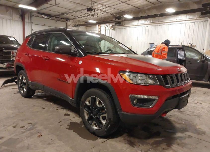 2018 Jeep Compass TRAILHAWK 4X4 (VIN 3C4NJDDB8JT128996) main photo