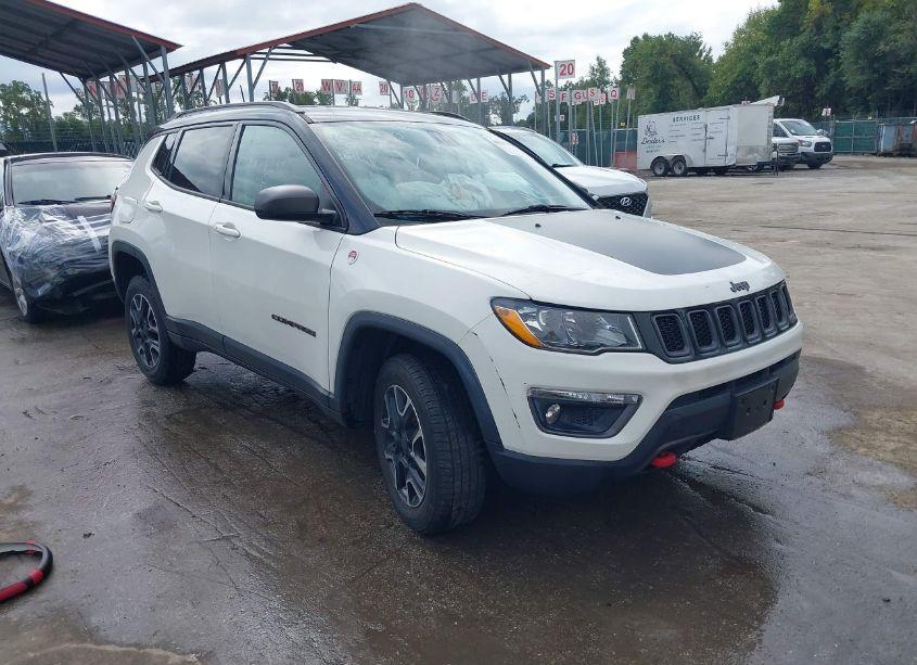 2019 Jeep Compass TRAILHAWK 4X4 (VIN 3C4NJDDB8KT686039) main photo
