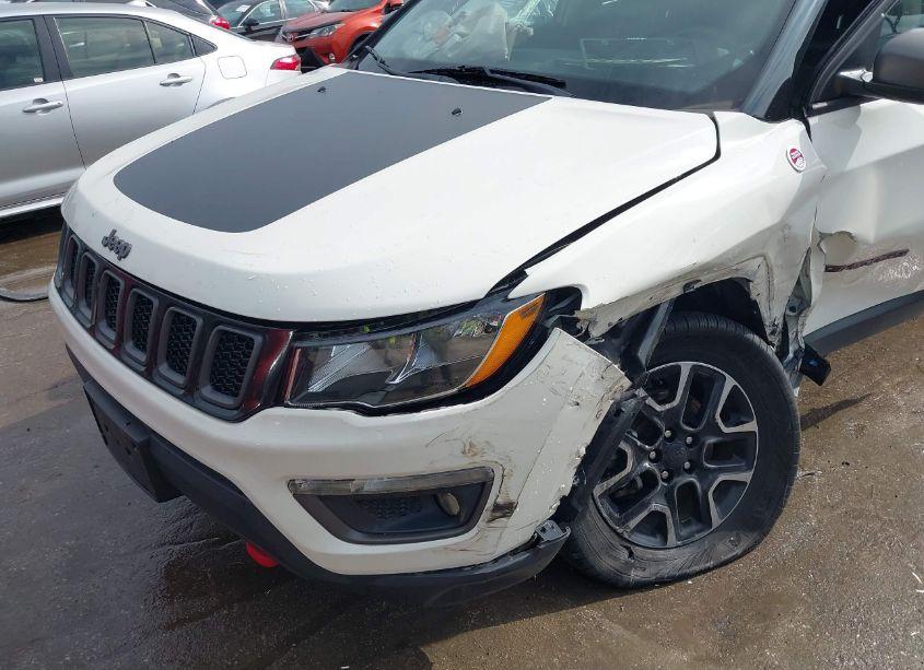 Photo 18 of 2019 Jeep Compass TRAILHAWK 4X4 (VIN 3C4NJDDB8KT686039)
