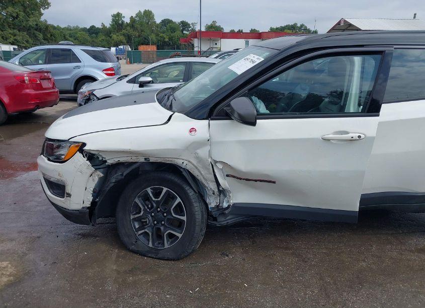 Photo 6 of 2019 Jeep Compass TRAILHAWK 4X4 (VIN 3C4NJDDB8KT686039)