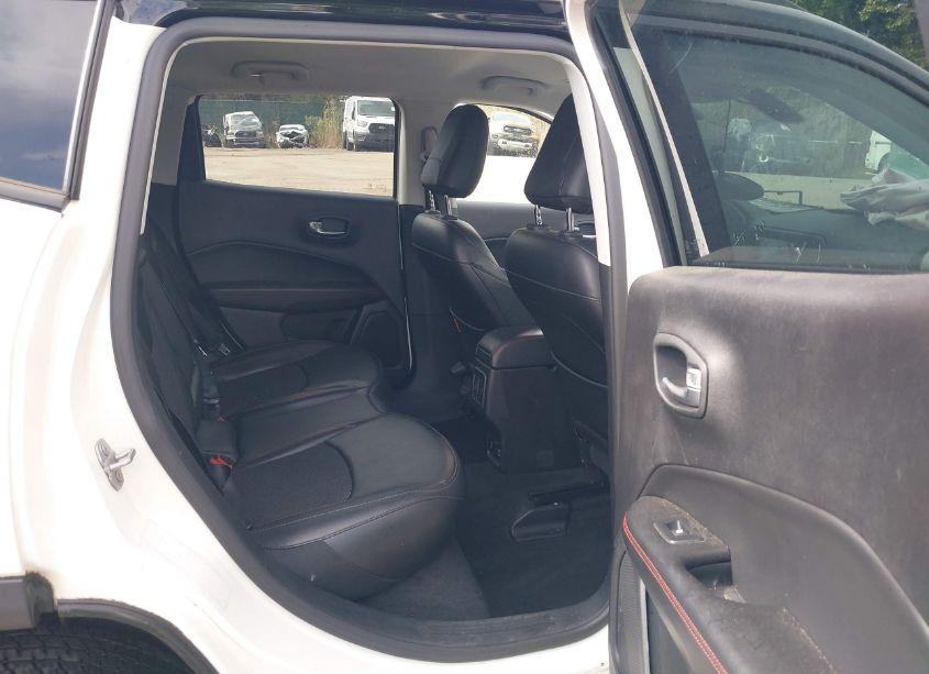 Photo 8 of 2019 Jeep Compass TRAILHAWK 4X4 (VIN 3C4NJDDB8KT686039)