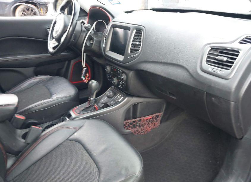 Photo 5 of 2020 Jeep Compass TRAILHAWK 4X4 (VIN 3C4NJDDB8LT184200)