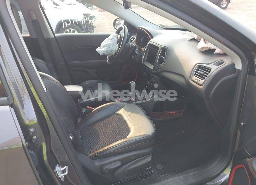 Photo 5 of 2019 Jeep Compass TRAILHAWK 4X4 (VIN 3C4NJDDB9KT686048)