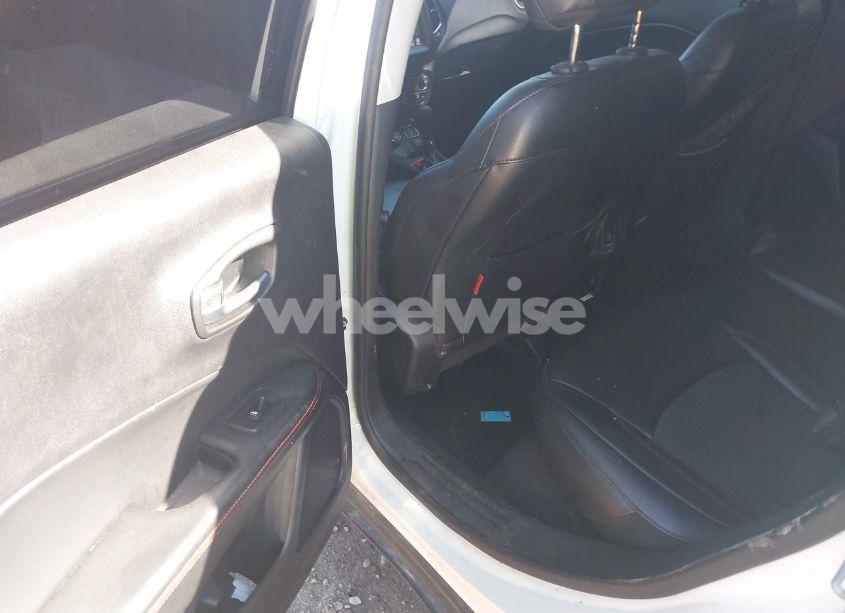 Photo 8 of 2019 Jeep Compass TRAILHAWK 4X4 (VIN 3C4NJDDB9KT686289)