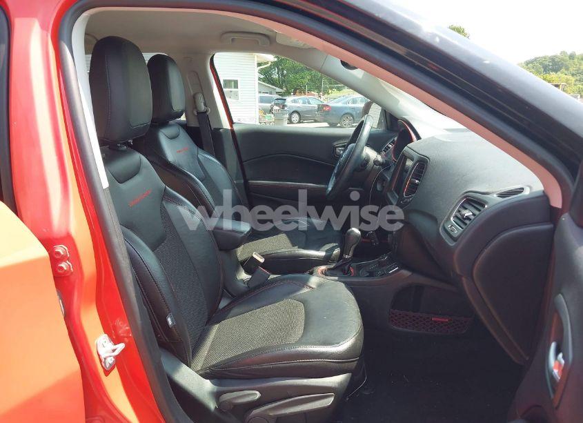 Photo 5 of 2018 Jeep Compass TRAILHAWK 4X4 (VIN 3C4NJDDBXJT334496)