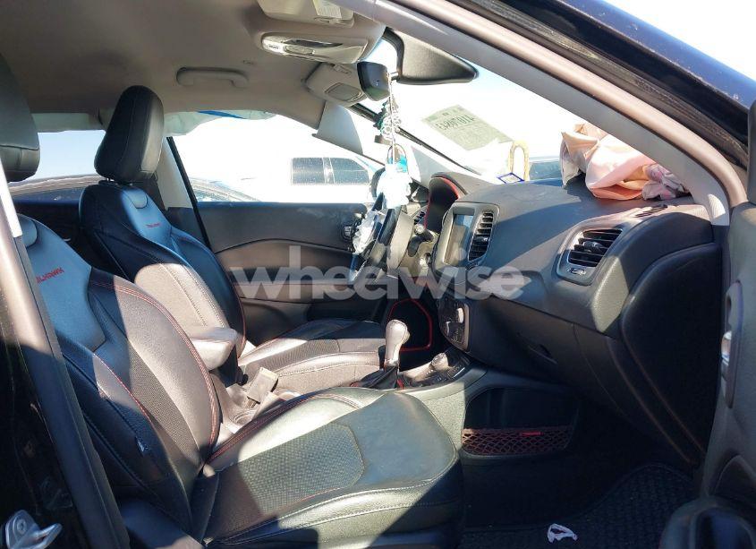 Photo 5 of 2019 Jeep Compass TRAILHAWK 4X4 (VIN 3C4NJDDBXKT595516)