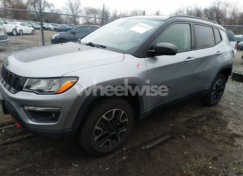 Photo 2 of 2019 Jeep Compass TRAILHAWK 4X4 (VIN 3C4NJDDBXKT620480)