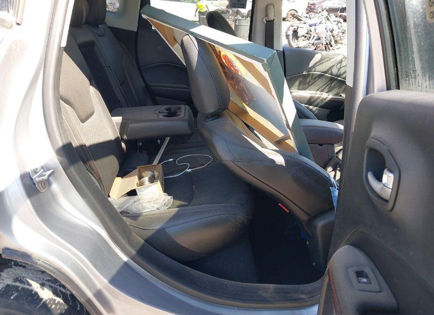 Photo 8 of 2019 Jeep Compass TRAILHAWK 4X4 (VIN 3C4NJDDBXKT649851)