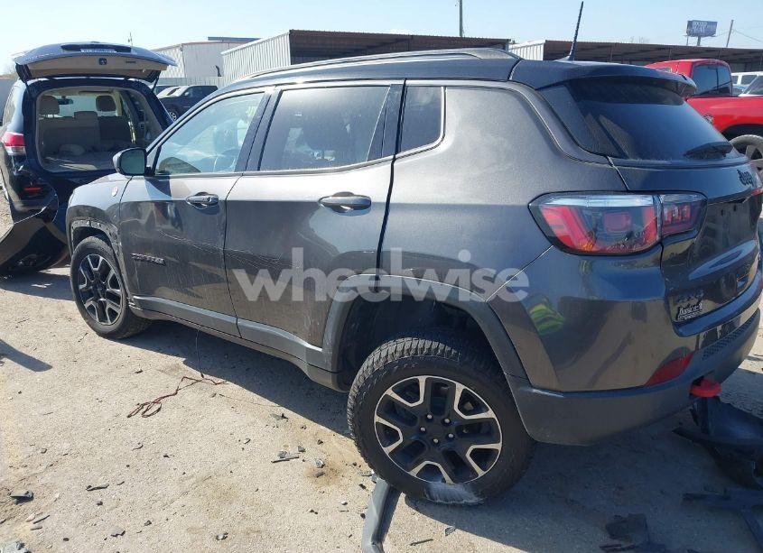 Photo 3 of 2019 Jeep Compass TRAILHAWK 4X4 (VIN 3C4NJDDBXKT811171)