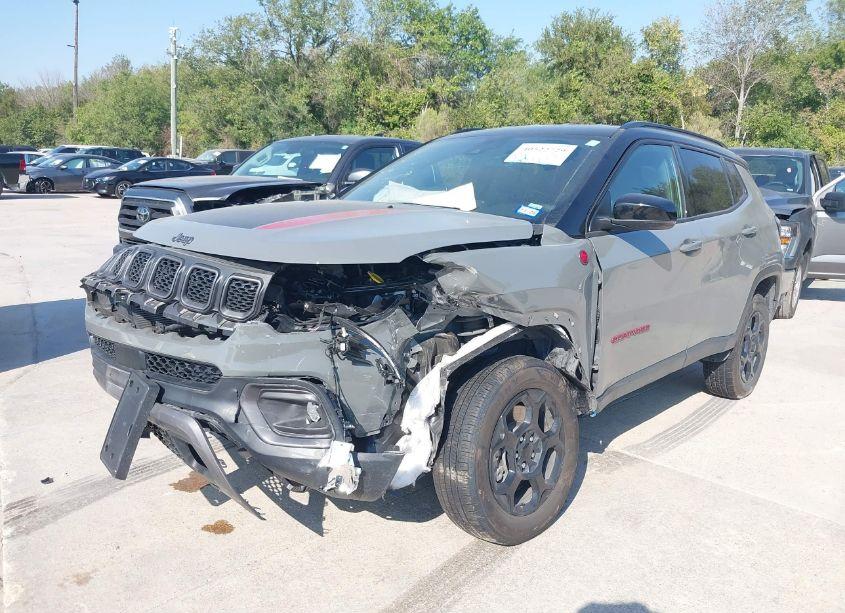 Photo 2 of 2024 Jeep Compass TRAILHAWK 4X4 (VIN 3C4NJDDN0RT609430)