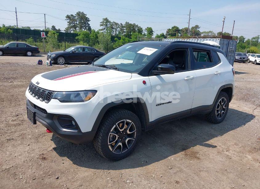 Photo 2 of 2024 Jeep Compass TRAILHAWK 4X4 (VIN 3C4NJDDN2RT149493)